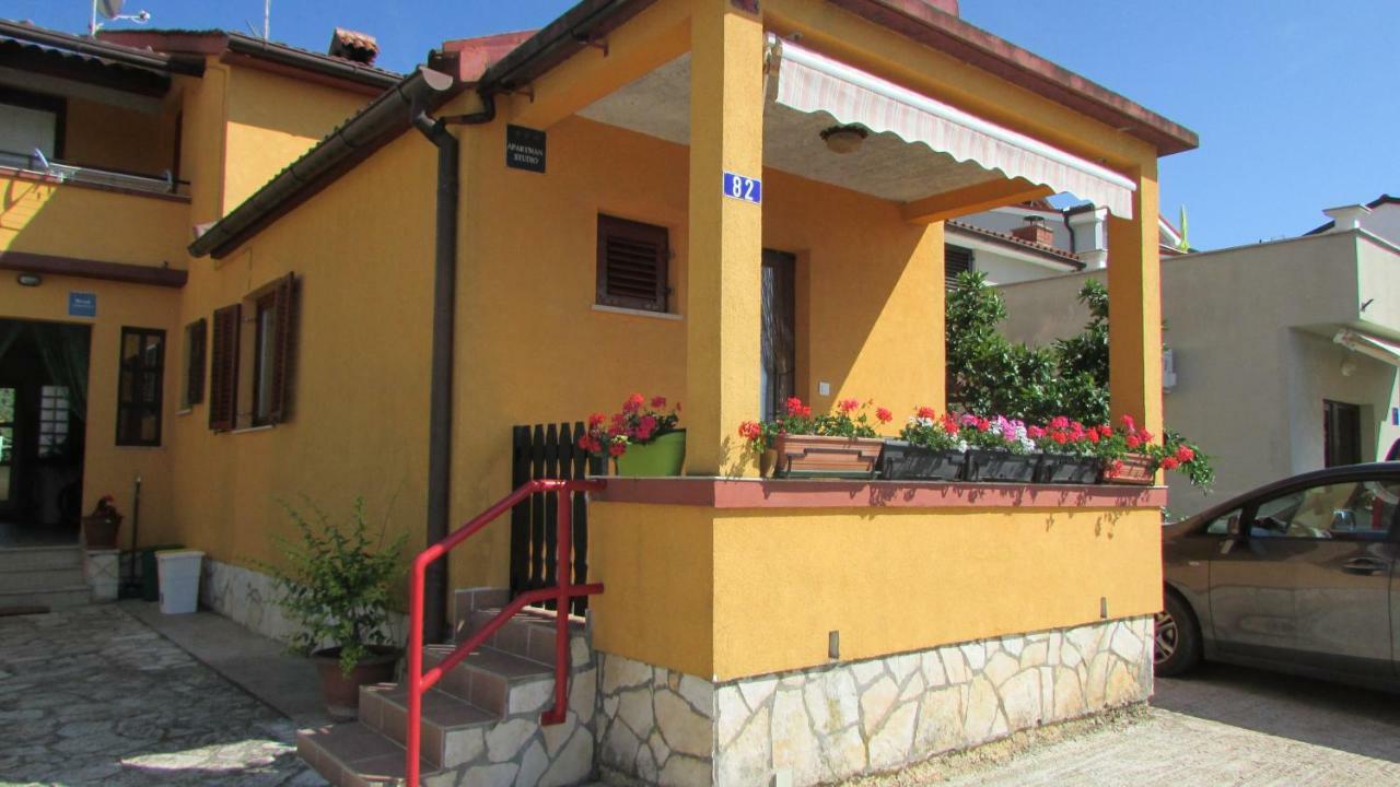Apartmani Petunia Fažana Екстериор снимка