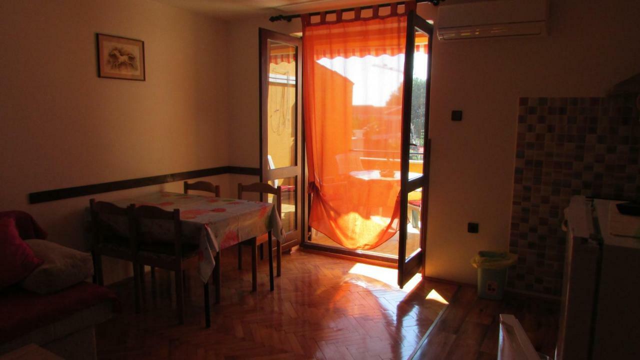 Apartmani Petunia Fažana Екстериор снимка