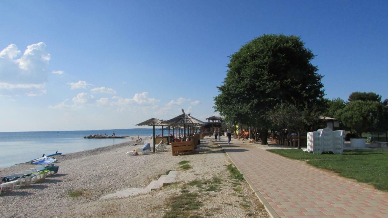 Apartmani Petunia Fažana Екстериор снимка