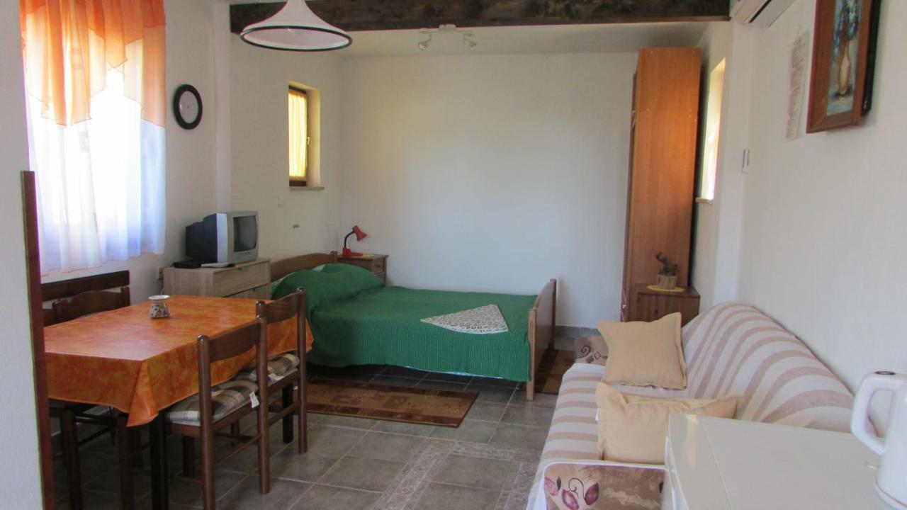 Apartmani Petunia Fažana Екстериор снимка